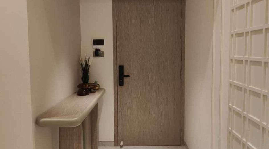 Dosti-Willow-Gallery-Main-Door